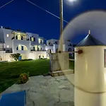 Gaitani Plaka Naxos Aparthotel