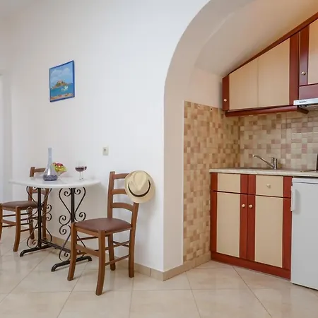Gaitani Plaka Naxos 3*