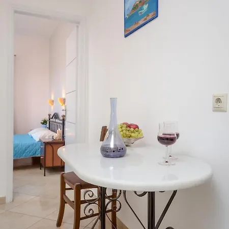 Gaitani Plaka Naxos Aparthotel 3*