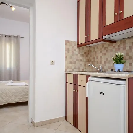 Gaitani Plaka Naxos Apartmanhotel